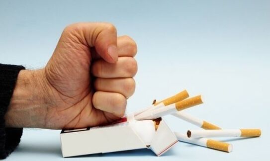 Dejar de fumar evitará dolores en las articulaciones de los dedos
